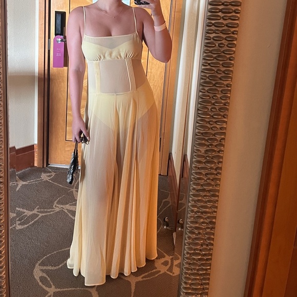 Elegant Sheer Yellow Maxi Dress - Picture 3 of 3
